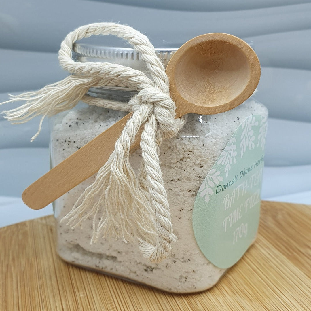 TEA-BATH FIZZES